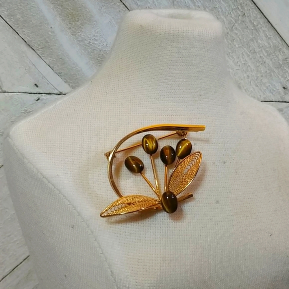 Vintage 60's Tiger Eye and Gold Toned Brooch Floral Filigree Design